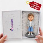 Figurine à tête branlante personnalisée pour enfant à partir d'une photo avec socle en forme de cœur