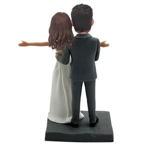Couple de Bobblehead de mariage personnalisé étreignant la taille