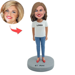 Bobblehead femme décontracté personnalisé avec logo