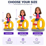 Figurine à tête branlante personnalisée pour fille, cadeau de 10e anniversaire, assise sur le chiffre 10