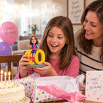 Figurine à tête branlante personnalisée pour fille, cadeau de 10e anniversaire, assise sur le chiffre 10