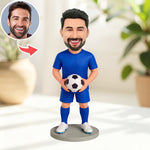 Figurine personnalisée de gardien de but tenant un ballon de football