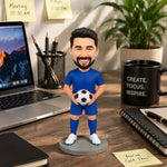 Figurine personnalisée de gardien de but tenant un ballon de football